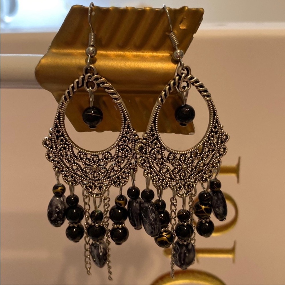 Dangle Earings Pierced